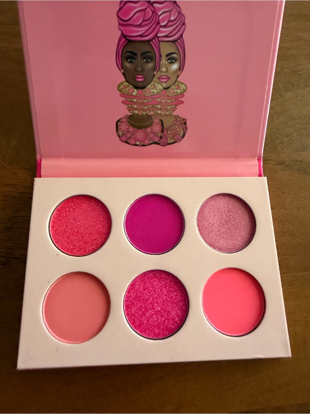 Pink Six-Pan Blush & Highlight Palette - Vibrant Pink Shades
